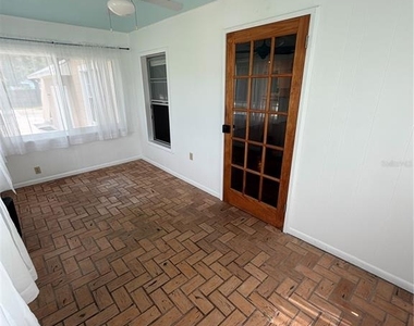 207 E Halifax Avenue - Photo Thumbnail 8
