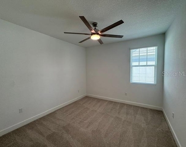 7573 Estuary Lake Loop - Photo Thumbnail 37