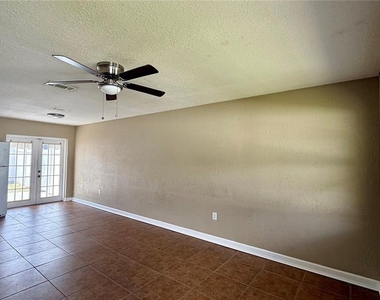 1516 Alabama Avenue - Photo Thumbnail 5