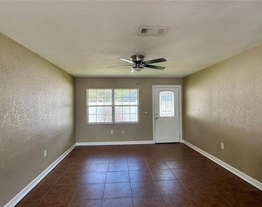 1516 Alabama Avenue - Photo Thumbnail 4