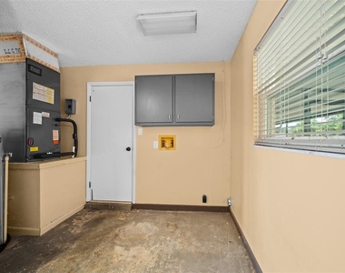 1820 Se 57th Avenue - Photo Thumbnail 17