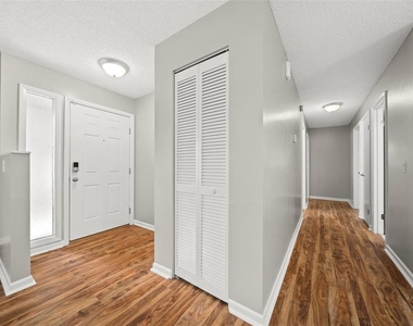 1820 Se 57th Avenue - Photo Thumbnail 16