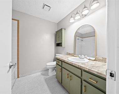 1820 Se 57th Avenue - Photo Thumbnail 10