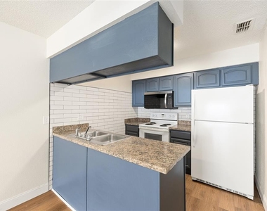 3025 Se 55th Avenue - Photo Thumbnail 14