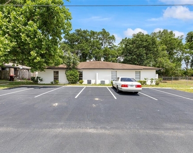 3025 Se 55th Avenue - Photo Thumbnail 2