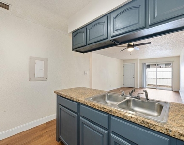 3025 Se 55th Avenue - Photo Thumbnail 17