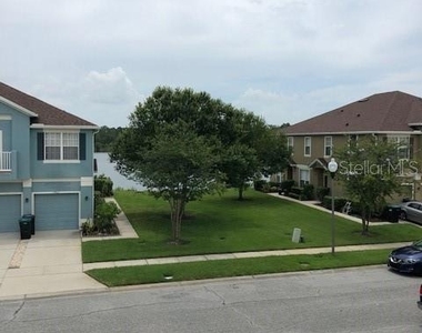 10923 Derringer Drive - Photo Thumbnail 14