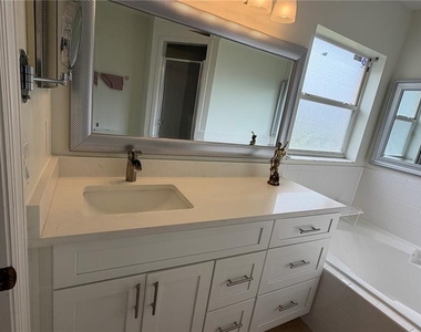 632 Dharma Circle - Photo Thumbnail 11