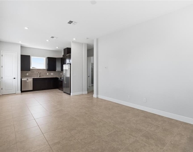 13030 Stoddart Avenue - Photo Thumbnail 4