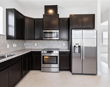 13030 Stoddart Avenue - Photo Thumbnail 7