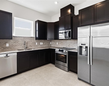 13030 Stoddart Avenue - Photo Thumbnail 6