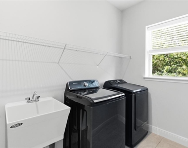 13026 Stoddart Avenue - Photo Thumbnail 16