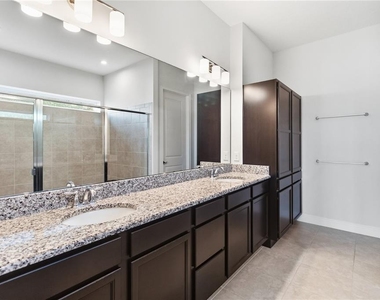 13026 Stoddart Avenue - Photo Thumbnail 21