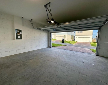 4869 Lacewing Drive - Photo Thumbnail 18