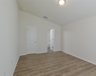 9120 Aegean Circle - Photo Thumbnail 11