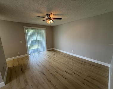 4160 Pershing Pointe Place - Photo Thumbnail 14