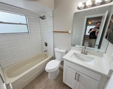 4160 Pershing Pointe Place - Photo Thumbnail 8