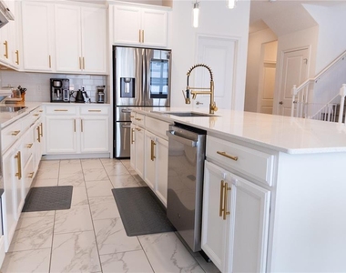 1441 Rosedale Road - Photo Thumbnail 7