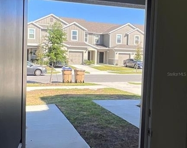 9324 Westside Hills Drive - Photo Thumbnail 2