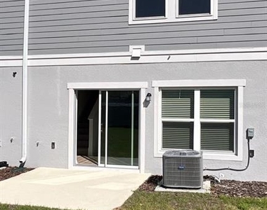 9324 Westside Hills Drive - Photo Thumbnail 3