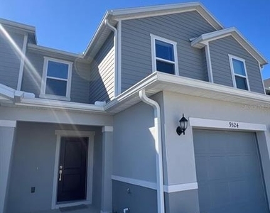 9324 Westside Hills Drive - Photo Thumbnail 12