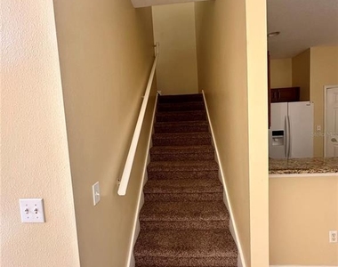 6112 Chapledale Drive - Photo Thumbnail 13