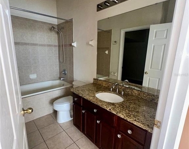 6112 Chapledale Drive - Photo Thumbnail 7