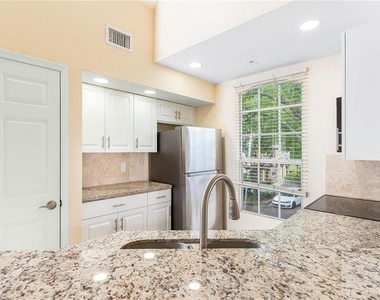 6308 Raleigh Street - Photo Thumbnail 3