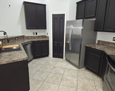2235 Lakeridge Drive - Photo Thumbnail 4