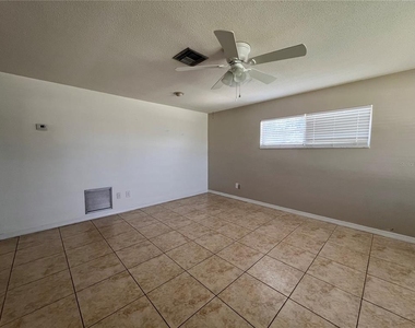 1238 Woodmere Dr - Photo Thumbnail 1