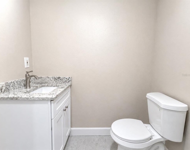 2124 W Chestnut Street - Photo Thumbnail 4