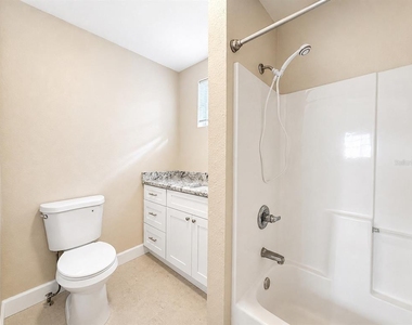 2124 W Chestnut Street - Photo Thumbnail 11