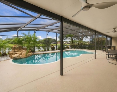 2226 Westbourne Drive - Photo Thumbnail 30