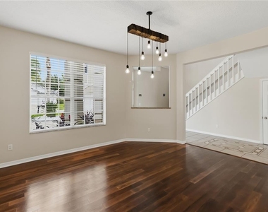 2226 Westbourne Drive - Photo Thumbnail 13