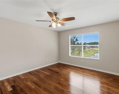 2226 Westbourne Drive - Photo Thumbnail 27