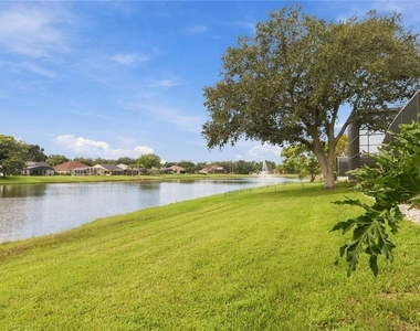 2226 Westbourne Drive - Photo Thumbnail 33
