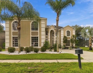 2226 Westbourne Drive - Photo Thumbnail 2
