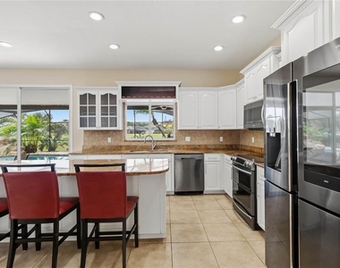 2226 Westbourne Drive - Photo Thumbnail 10