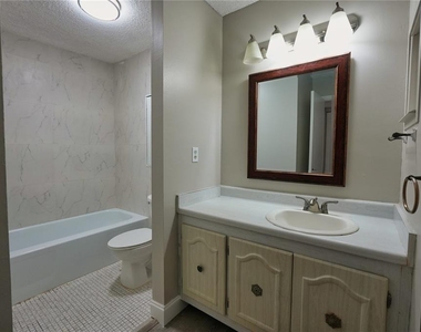 512 Orange Drive - Photo Thumbnail 11