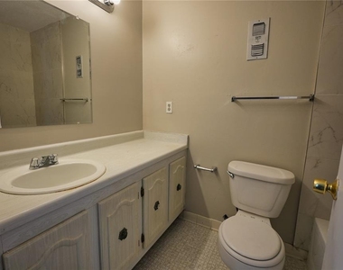 512 Orange Drive - Photo Thumbnail 15