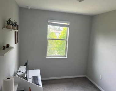 393 Evertree Loop - Photo Thumbnail 27