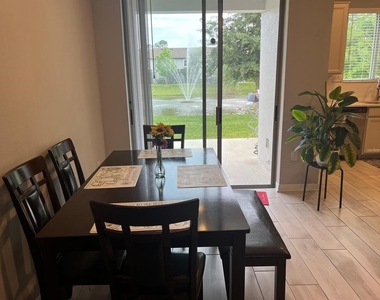 393 Evertree Loop - Photo Thumbnail 9