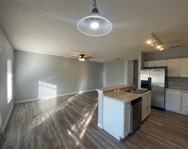 2076 Cypress Bay Boulevard - Photo Thumbnail 5