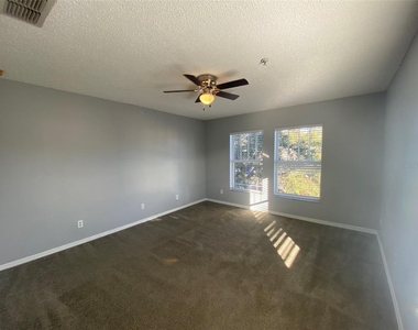 2076 Cypress Bay Boulevard - Photo Thumbnail 15