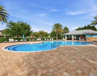 7260 Duxbury Ln - Photo Thumbnail 30