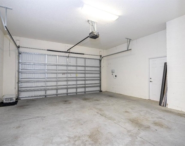 7573 Green Mountain Way - Photo Thumbnail 22
