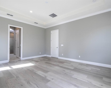 7573 Green Mountain Way - Photo Thumbnail 20