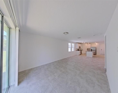 2404 White Tail Street - Photo Thumbnail 3
