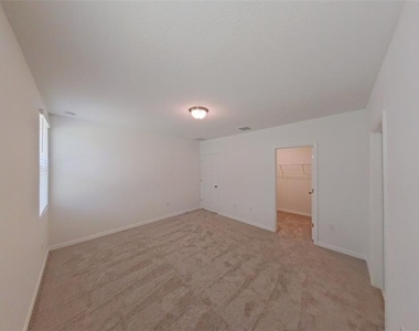 2404 White Tail Street - Photo Thumbnail 6