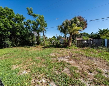 618 Jupiter Way - Photo Thumbnail 19